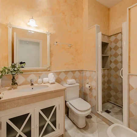 Isg Apartments Casa Levies Luxury House Downtown Seville Exterior photo